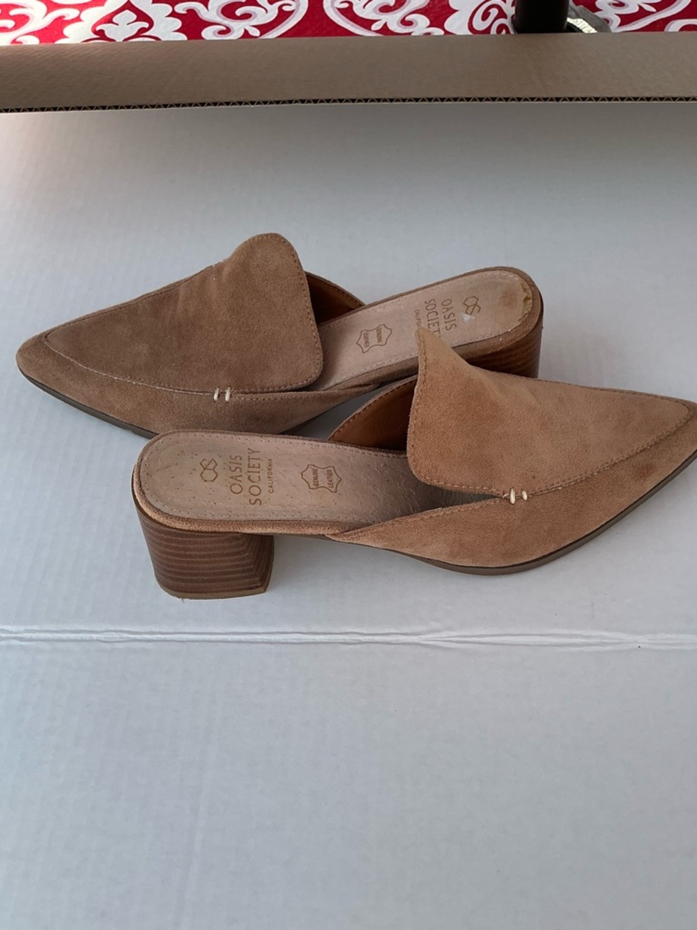 Oasis Society California Women’s Tan Suede Mules Leather Block Heel-Size 8-GUC - Picture 4 of 11